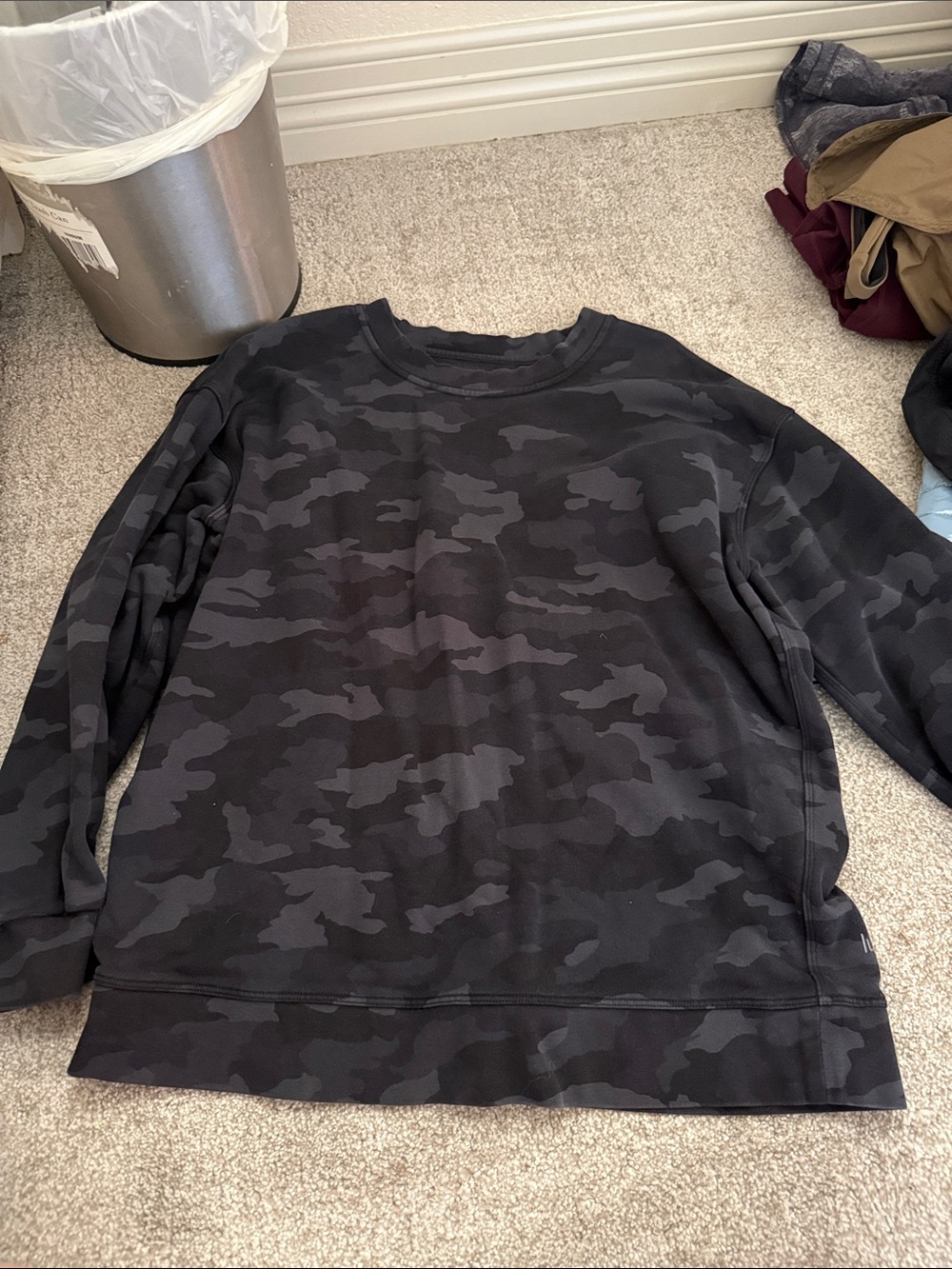 Lululemon Perfectly Oversized Crew in Heritage 365 Camo Size 6